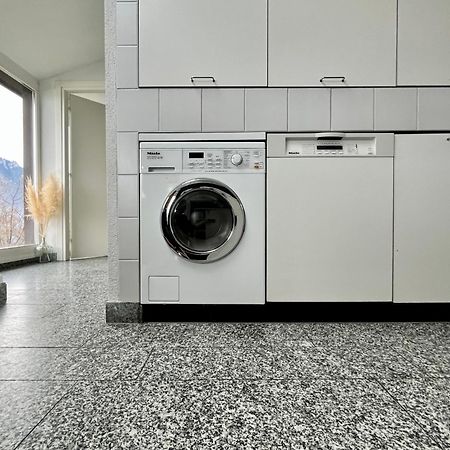 Wohnung Mit Grossartiger Seesicht Und Balkon Spiez Extérieur photo