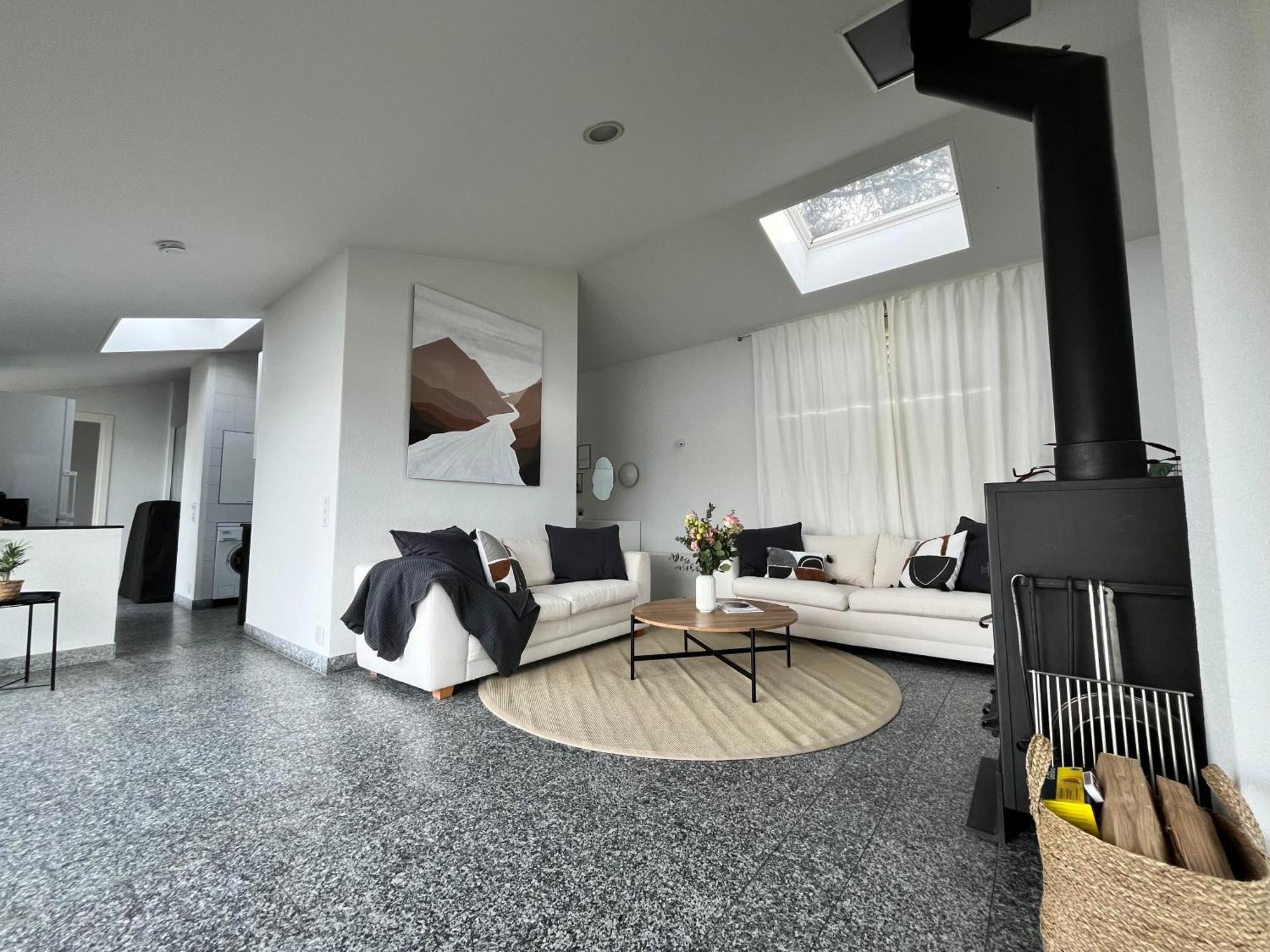 Wohnung Mit Grossartiger Seesicht Und Balkon Spiez Extérieur photo