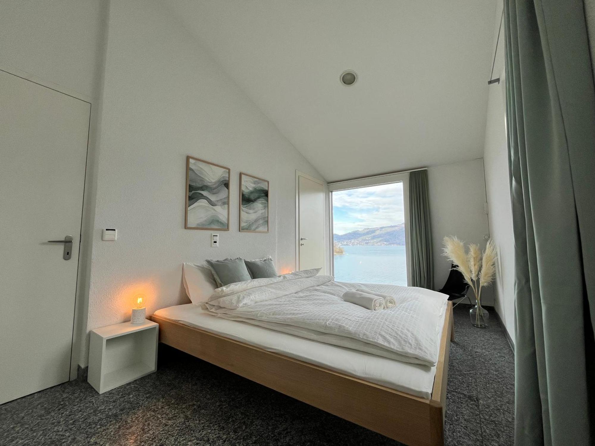 Wohnung Mit Grossartiger Seesicht Und Balkon Spiez Extérieur photo