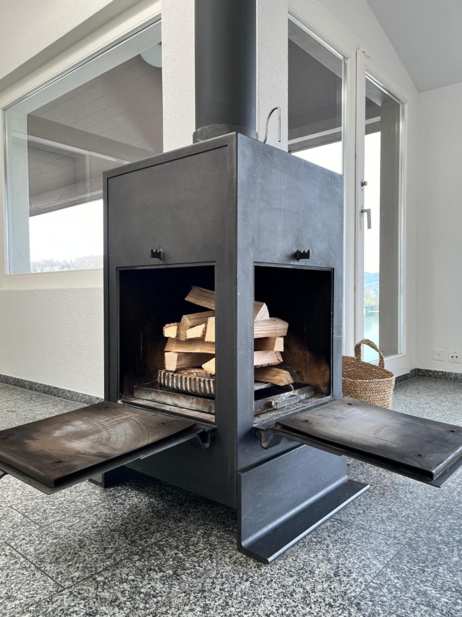 Wohnung Mit Grossartiger Seesicht Und Balkon Spiez Extérieur photo